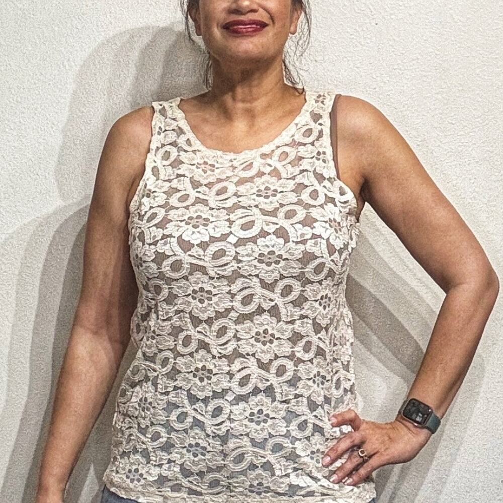 Solange Cream Lace Sleeveless Blouse Sz M